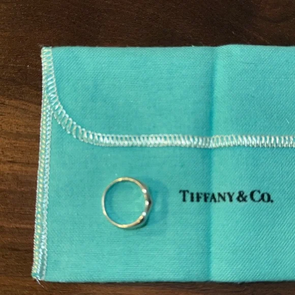 Tiffany & Co Open Heart Ring - Picture 3 of 6